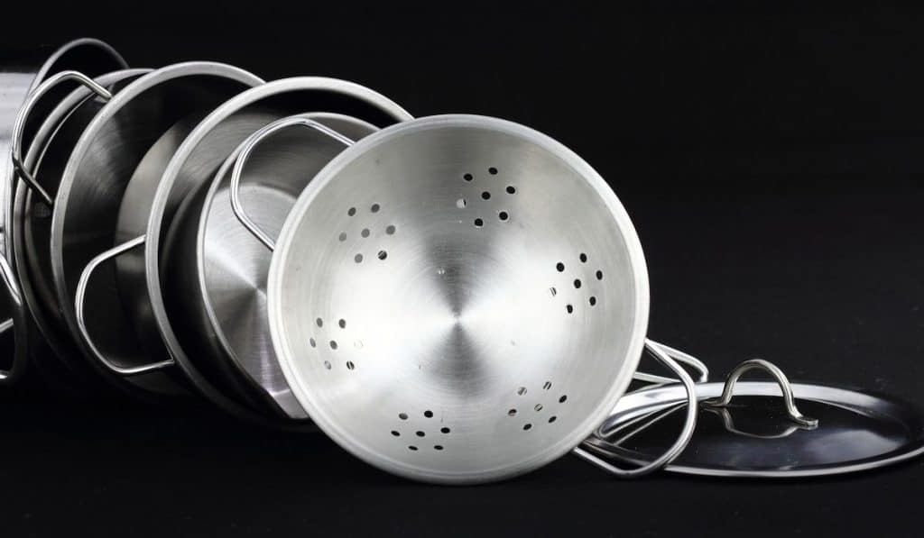 stainless steel kitchenware