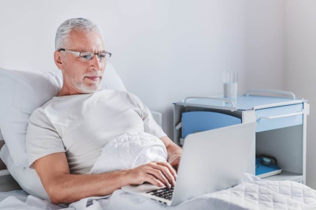a long term patient doing blogs in the hospital bed