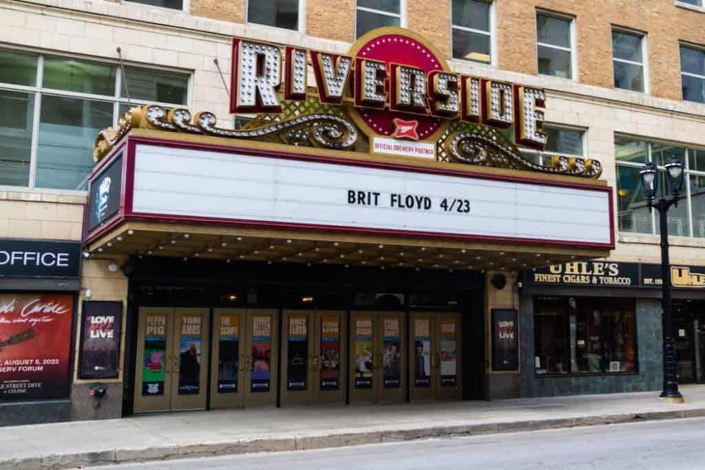 Riverside Theatre in Wisconsin