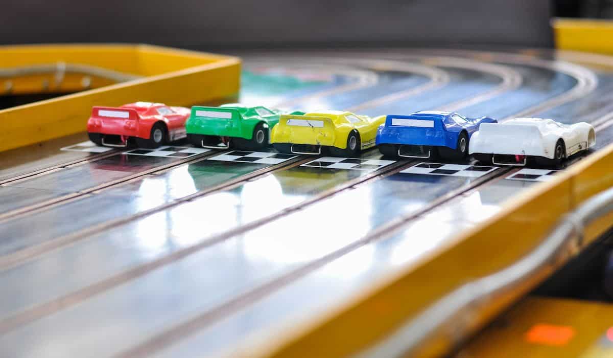 Slot Cars | Complete Hobby Guide