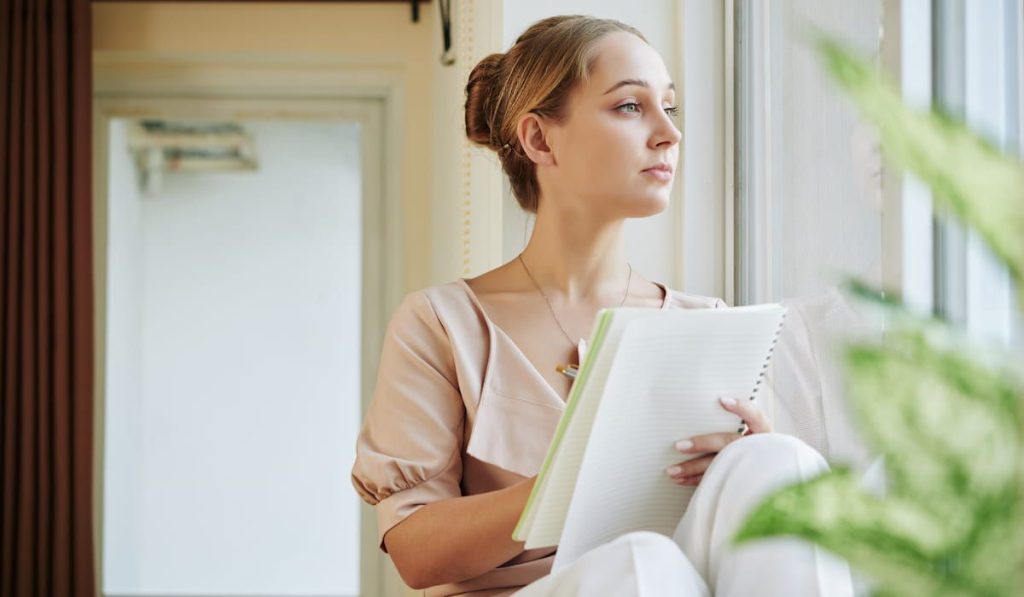 woman writing poem 